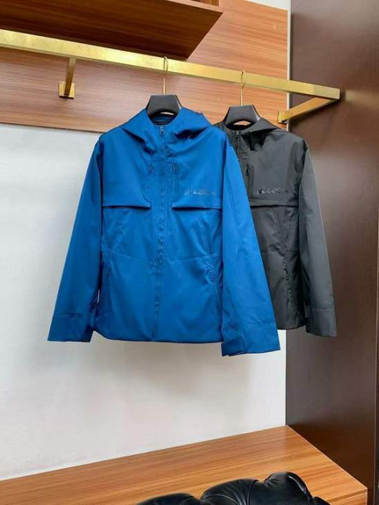 Picture of Louis Vuitton Down Jackets _SKULVsz48-548qx18037612